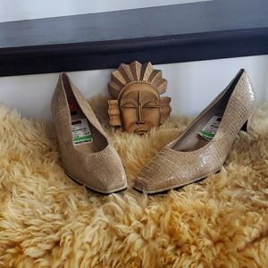 Womans Shoes